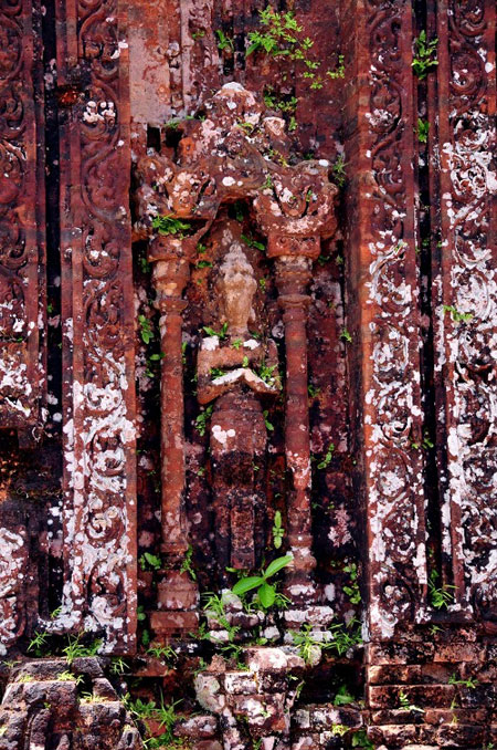 Mơ m&agrave;ng nơi Th&aacute;nh địa Mỹ Sơn 